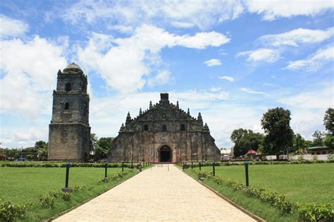 Top 14 Ilocos Norte Tourist Spots: White beaches, Heritage Churches.